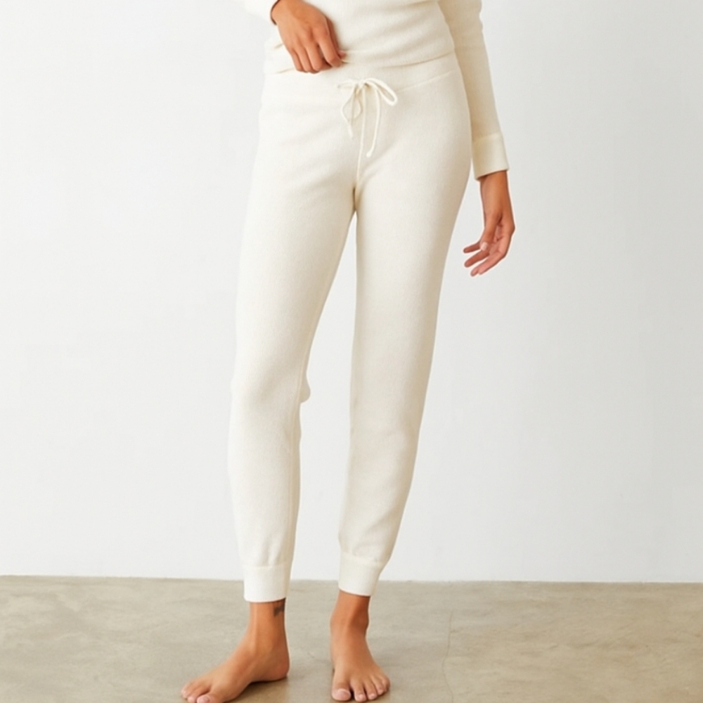 MONROW Cozy Heather Thermal Cuff jogger in cream size Small